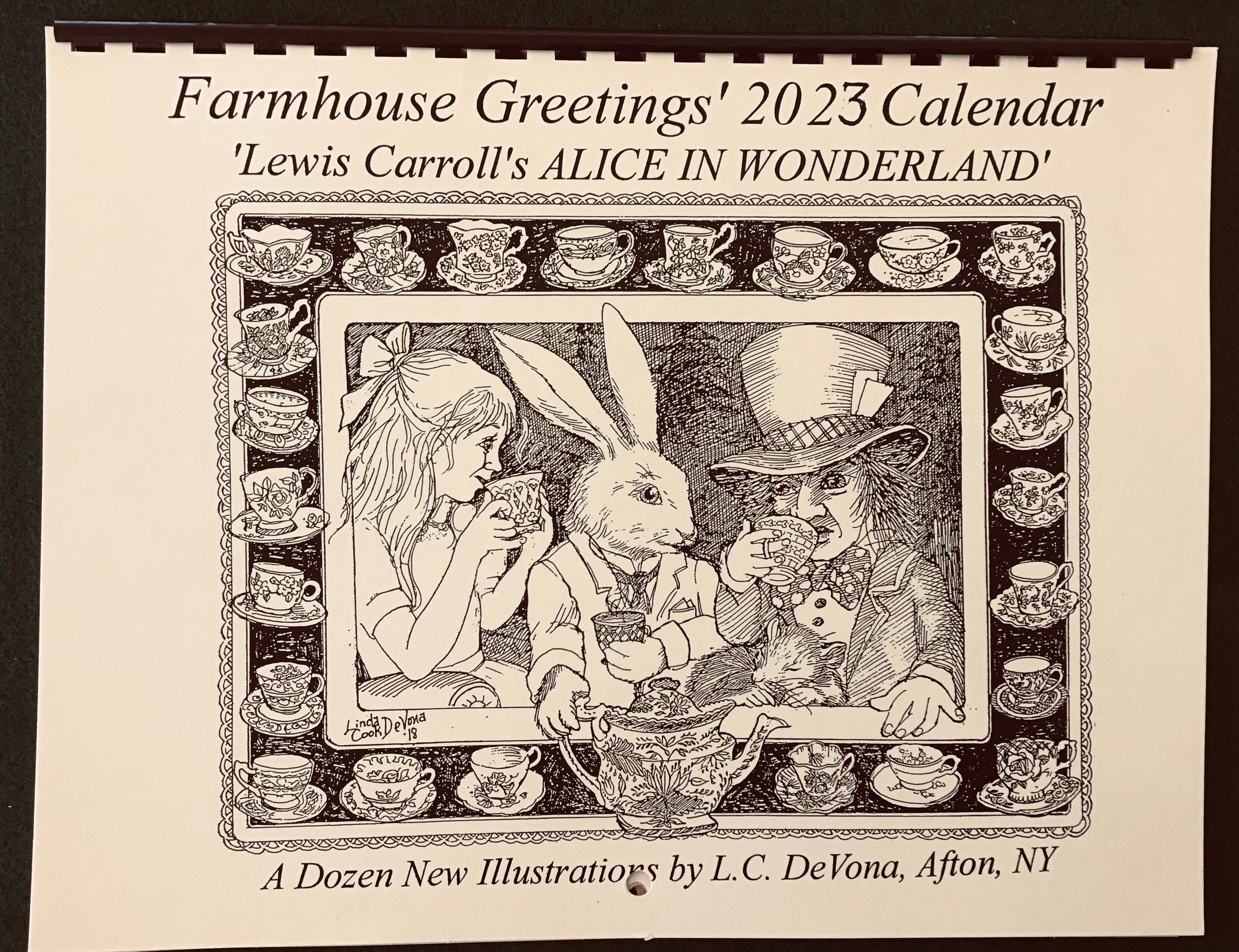Alice in Wonderland Worktop Saver Large 30 x 40 cm CAW04 