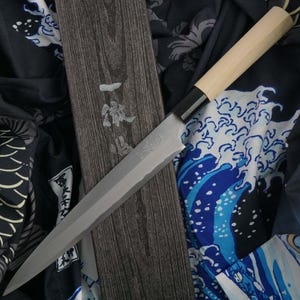 Yanagiba Japanese kitchen knife Ittetsu Forge-welded Shirogami 2 for left-handed 21cm