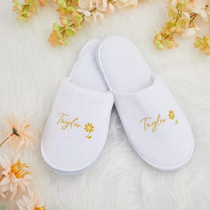 Personalized Slippers,Fluffy Cross slippers,Custom Bride Slippers,Bride to Be Gift,Bridesmaid Gift,Bachelorette Party,Fluffy Slippers