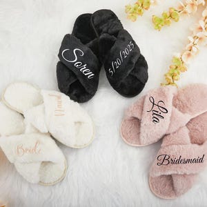 Custom Bride Slippers,Bridesmaid Gift, Bridesmaid Proposal,Wedding Slippers，Bridal Shower Gift,Personalized Fluffy Slippers,party slippers