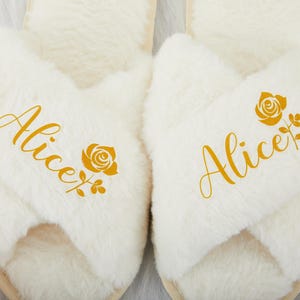 Custom Fluffy Slippers with Name,Bridal Mrs Wedding slippers,Fluffy Bridesmaid Slippers,Bride Slipper Personalized,Christmas party slippers
