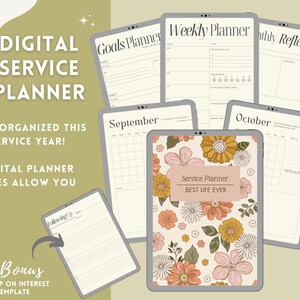 K&ouml;nnte beinhalten: Digitale Planerseiten mit floralen Designs. Die Seiten beinhalten einen Wochenplaner, eine monatliche Reflexion, einen Zielplaner und einen Kalender. Der Text "Service Planner Best Life Ever" befindet sich auf einer der Seiten.