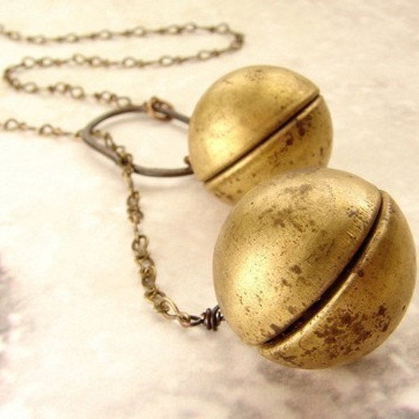Vintage ball locket lariat, Sphere Locket pendant, statement necklace, Orb locket lariat