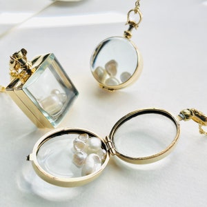 Beveled Glass Memory Locket Necklace,  Hollowed brass memory glass locket, Square glass locket necklace, Wedding bouquet locket