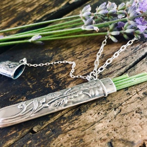 Antieke Zilveren Naald Case Medaillon, Etherische Olie Diffuser, Gepersonaliseerd Geheim Compartiment, Memorial Locket Ketting