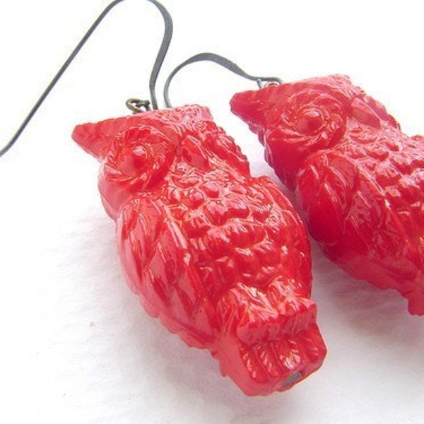 Red Owl Earrings - vintage Lucite owls in red, red dangle earrings