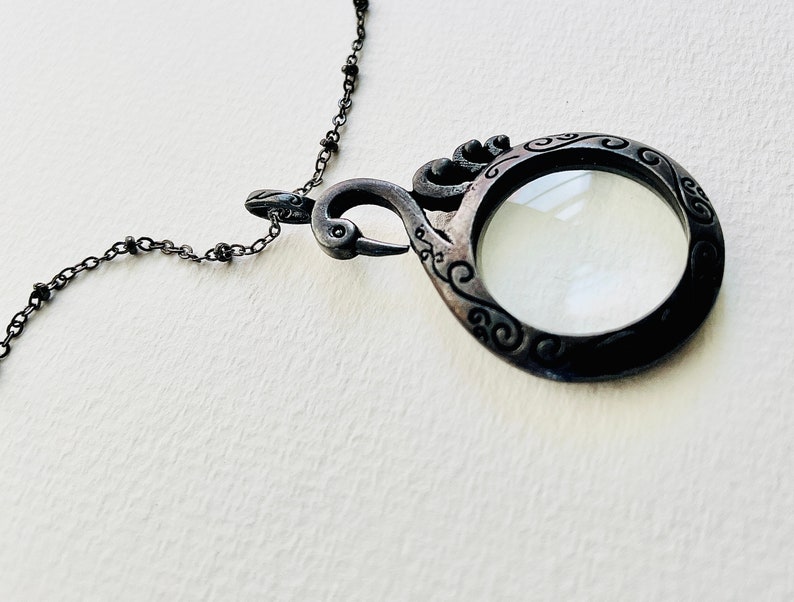 Keeper of the Lost Cities Black Swan pendant, Black Swan magnifying glass necklace, black swan monocle pendant, Black Swan Necklace image 2