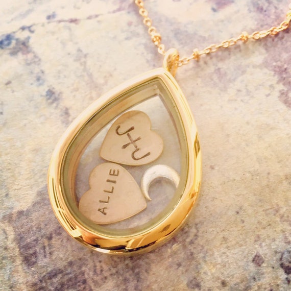 Name Locket Necklace Teardrop Glass Floating Image 0