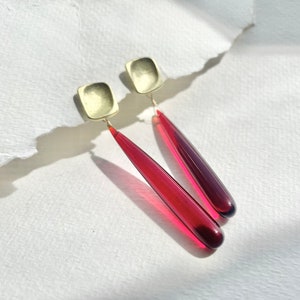 Frieren Earrings, Frieren Red long drop earrings, Red Garnet Stone teardrop earrings, Frieren Statement Earrings, Frieren cosplay earrings