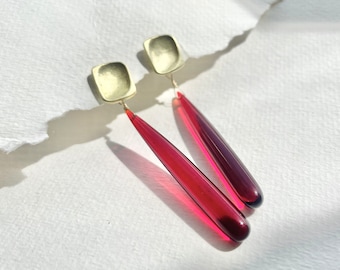 Frieren Earrings, Frieren Red long drop earrings, Red Garnet Stone teardrop earrings, Frieren Statement Earrings, Frieren cosplay earrings