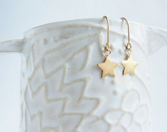Star earrings, gold star dangle earrings, star drop earrings, Simple delicate dainty everyday earrings gift for teen girls