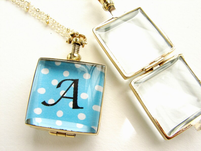 Initial locket necklace, personalized jewelry, monogram necklace, custom locket, square glass heirloom locket, personalized gift image 2