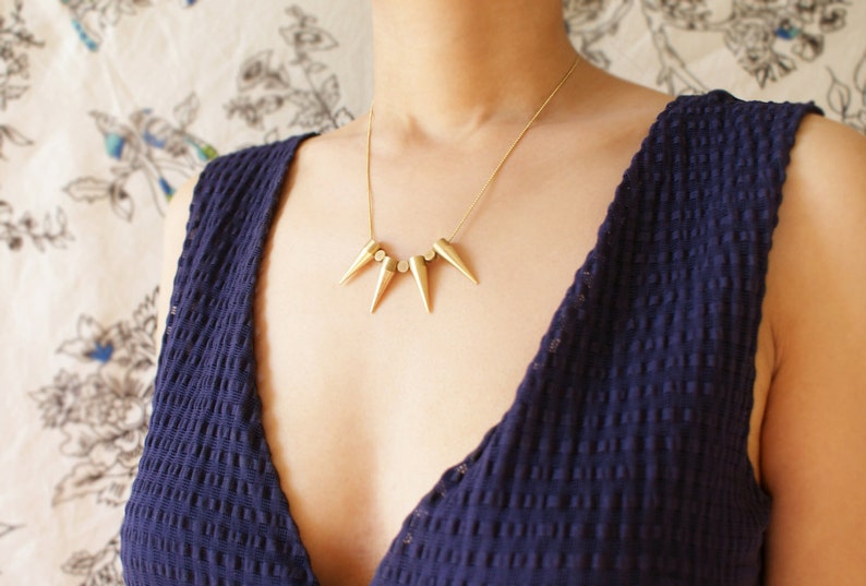 Statement necklace, Long spike statement necklace, gold spike geometric cylinder bead image 3