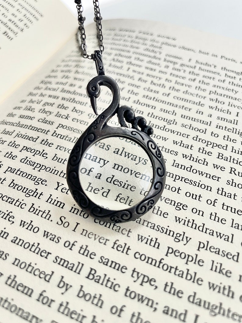 Keeper of the Lost Cities Black Swan pendant, Black Swan magnifying glass necklace, black swan monocle pendant, Black Swan Necklace image 1