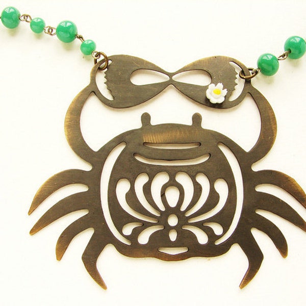 Crab statement necklace Cancer zodiac metal crab silhouette vintage daisy, vintage green glass long statement necklace