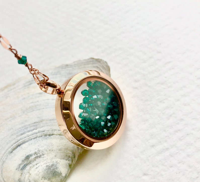 Emerald crystal shaker necklace the holiday Cameron Diaz