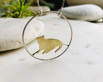 Cat statement Necklace, Gold Kitten Necklace, Cat Silhouette Necklace, Cat Lady Gift, Cat Mom Gift, Gift for Cat Lover