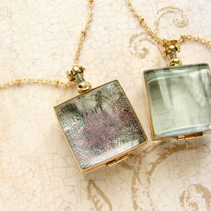 Colgante de medallón de vidrio cuadrado biselado, joyería personalizada, medallón de vidrio cuadrado de regalo personalizado, medallón de mapa personalizado, regalo para ella