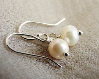 Simple Pearl Earrings - cultured pearls, sterling silver earrings, everyday pearl earrings