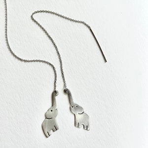 Lucky Loving Elephants necklace, sterling silver elephant couple circle necklace image 4