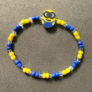 Minion Pärlarmband - Universal Studios - 3D-printad pärla - Blå - gul - 15 cm