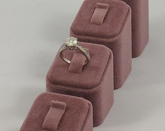 Velvet 4 Ring Stand: Alcantara Jewelry Organizer