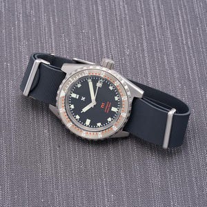 Dive-Certified Watch Battery U85119L1 main image 1