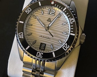 Mid sized Sub-Style Dive Watch with Engraved Wave-Pattern Dial - Custom Mod