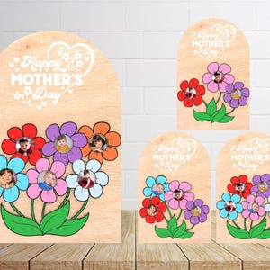 Glückliche Muttertag Blume Foto geschnitten Datei svg, Mutter Tag Hugs Baby svg, hölzerner Blumenrahmen svg, Blumengarten-Foto-Svg, Glowforge