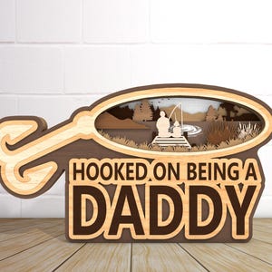 Happy Father&#39;s Day Go Fishing Standing Lasercut File Svg, Dad hook on Svg, Fishing Dad svg, Fishing Scene Svg, Gift for Dad, Father Day svg