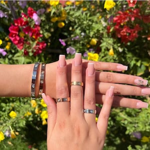 Edelstahl Ring Gold, Ring mit funkelnden Steinen für Frauen und Männer, Ring in Gold, Silber und Roségold, Geschenk für Frauen und Männer