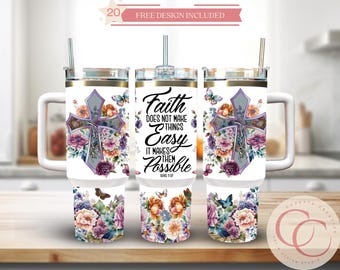 Bekerontwerp Faith-bijbelvers: paars kruis en vlinder (digitale png-download)
