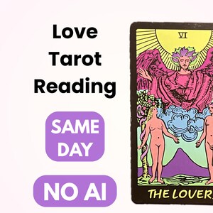 Pode incluir: Uma carta de tar&ocirc; com o texto "THE LOVERS" apresenta uma ilustra&ccedil;&atilde;o central de duas figuras nuas sob um anjo alado. A carta &eacute; emoldurada em preto com um sol amarelo e detalhes roxos. O texto &agrave; esquerda diz "Love Tarot Reading", "SAME DAY" e "NO AI".