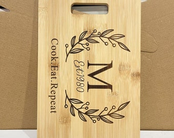Tabla de cortar de madera grabada personalizada, regalo de boda
