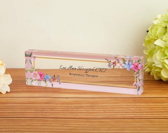 Plaque nominative de bureau en acrylique personnalisée : décoration de bureau florale, cadeau de nouvel emploi