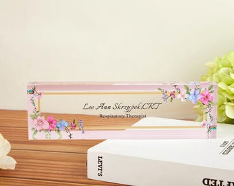 Custom Acrylic Desk Name Plate: Personalized Office Decor