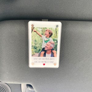 パーソナライズされた父の日用カーバイザークリップ、無料のカスタム写真付き父の日用カーバイザークリップ、お父さんと娘へのギフト、サンバイザーフォトフレーム