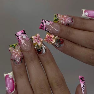 3D Tropical Flower Press On Nails: Pink Floral Garden Art