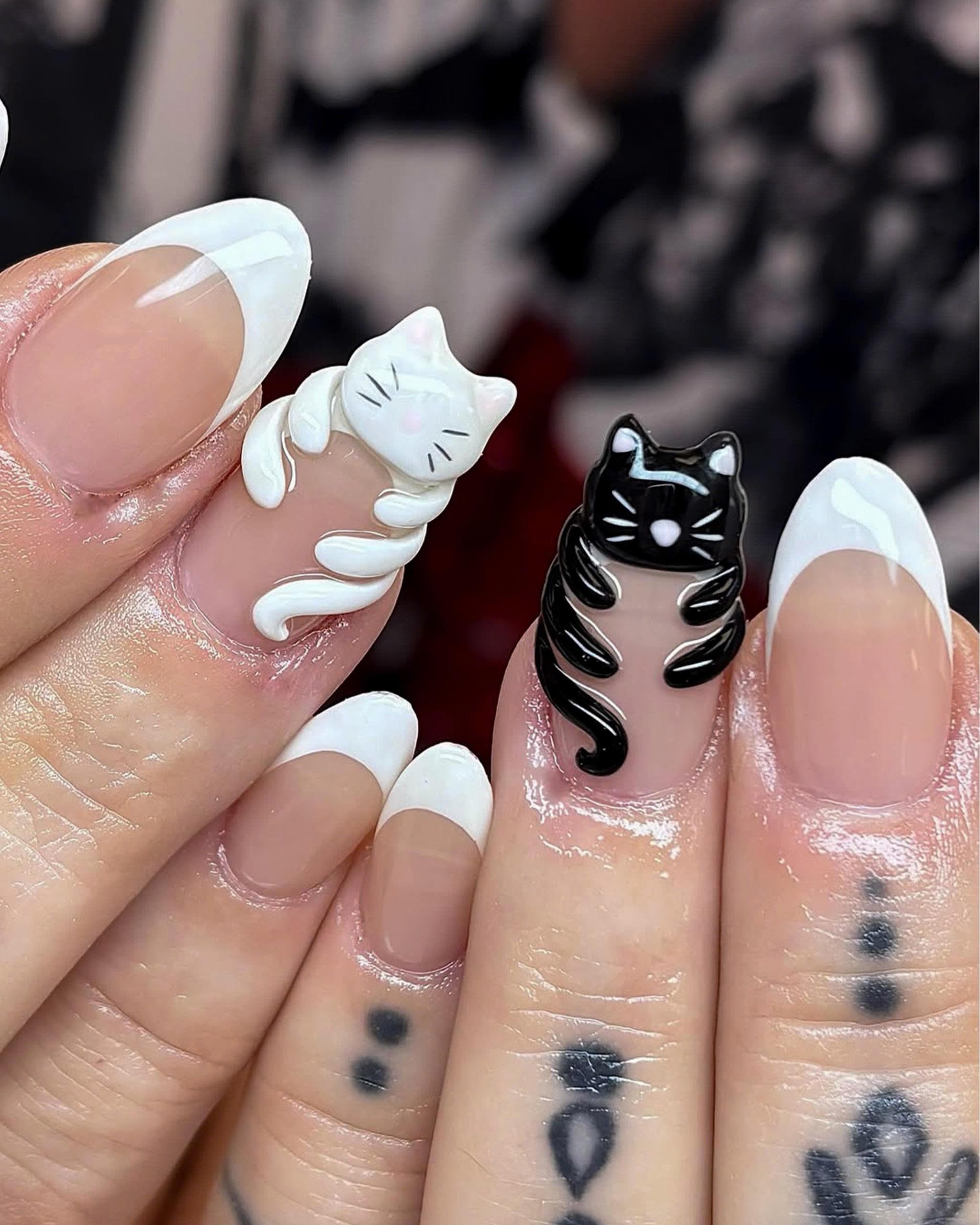 かわいい猫のフレンチプレスネイル、白黒猫のネイルアート、猫好きの