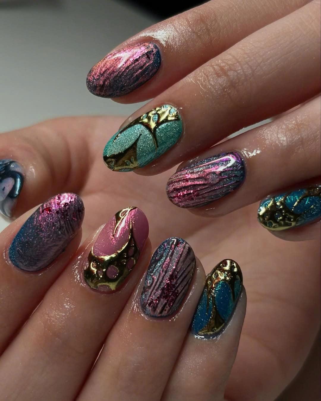 League of Legends Hextech Press On Nails, Handmade Cyberpunk Nail Art with Pink & Blue Graffiti, Arcane Inspired Nails, Sci-Fi Fake Nails