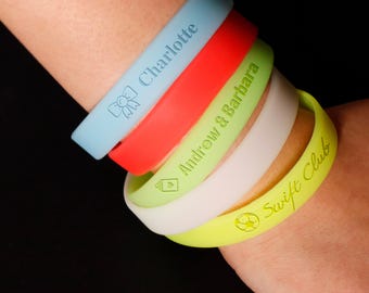Personalised Fluorescent Rubber Wristband, Children&#39;s Silicone Wristband, Custom Name Labels Wristband, Engraved Silicone ID SOS Kids Band