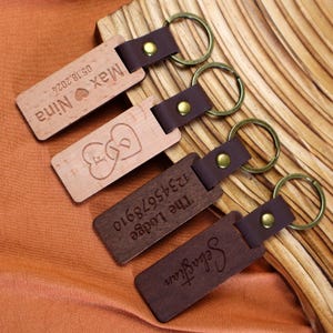 Personalized Engraved Wooden Keyring Rectangle Key Chain Custom Keychain Walnut Key Chain with Leather Loop Gift for New Home
