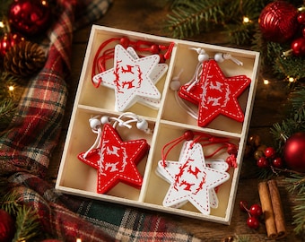Weihnachtsbaumschmuck-Set aus Holz, verpackte Christbaumkugeln, Weihnachtsmann, Rentier, Schneemann zum Aufhängen