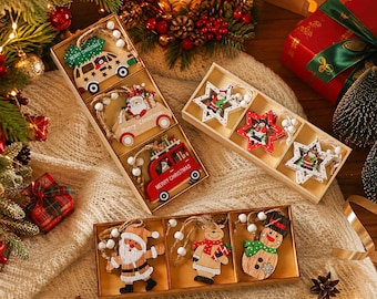Weihnachtsbaumschmuck-Set aus Holz, verpackte Christbaumkugeln, Weihnachtsmann, Rentier, Schneemann zum Aufhängen