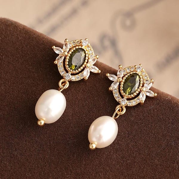 Véritables boucles d'oreilles en perles d'eau douce avec cristal, boucles d'oreilles fines en péridot avec une seule perle, boucles d'oreilles en pierre de guérison, boucles d'oreilles pour femme, cadeau pour elle