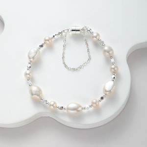 Classic Freshwater Pearl Bracelet,Silver fine pearl bracelet,Everyday pearl bracelet,Wedding jewelry,Pearl Bead bracelet,Bracelet for women