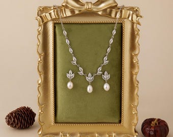 Natural Freshwater Pearl Wedding Set, Silver Party Jewelry set, Dainty Pearl Earrings with Diamond, Bridal Jewelry, Bridesmaid Gift Set