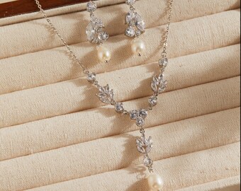 Freshwater Pearl Wedding Jewelry set,Bridal Drop Necklace Earring set,Crystal Diamond Earrings,Dressing-up Jewelry for Her,Bridesmaid Gift