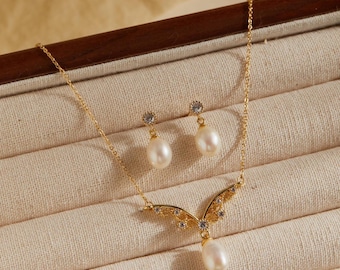Real Freshwater Pearl Wedding Jewelry Set, Bridesmaid Jewelry Gift, Jewelry Set for Honor of Bride, Gold Bridal Earring and Necklace