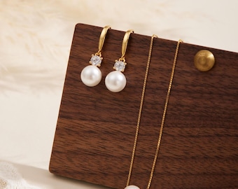18k Gold Vermeil Pearl Wedding Jewelry, Bridesmaid Jewelry Set, Bridesmaid Pearl Earrings, Mother of the Bride Jewelry Set, Gold Wedding Set